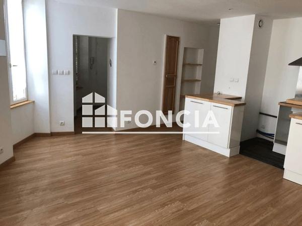 Location Appartement 2 pièces 40.2 m² - 33 RUE BANCEL Melun 77000