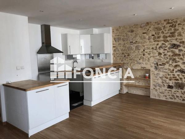 Location Appartement 2 pièces 40.2 m² - 33 RUE BANCEL Melun 77000