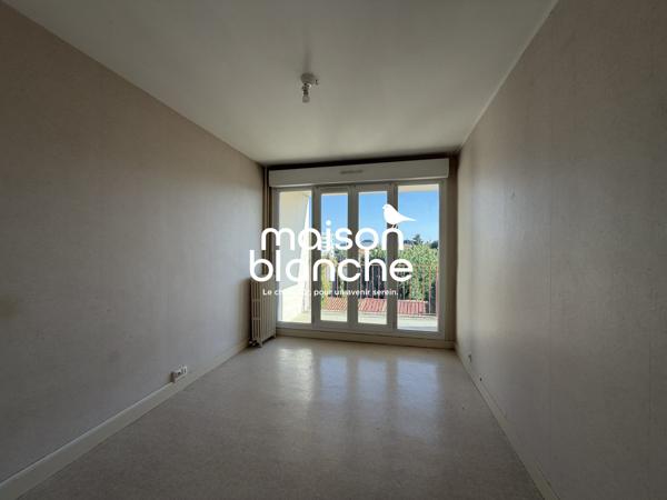 Appartement à louer, 3 pièces - Saint-Maixent-l'École 79400