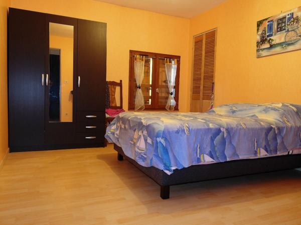 Maison avec jardin et un garage fermé à Nantes/quartier Saint Jacques