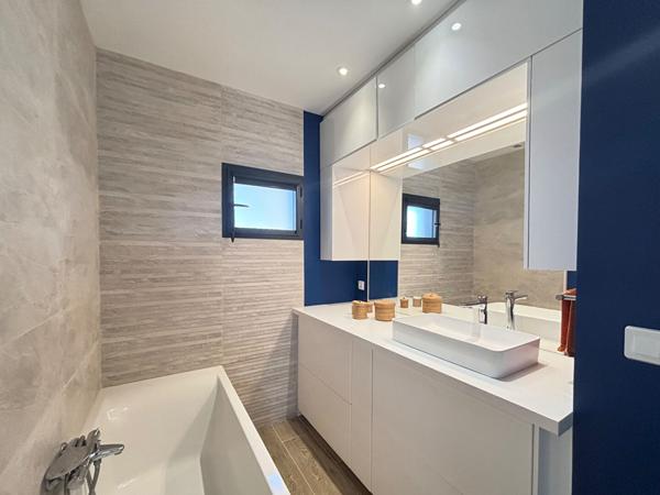 Maison Castanet-Tolosan 6 pièces 162 m2 avec Piscine