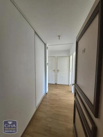 Appartement à louer 3 pièces 56.36m² Saint-Omer (62500)