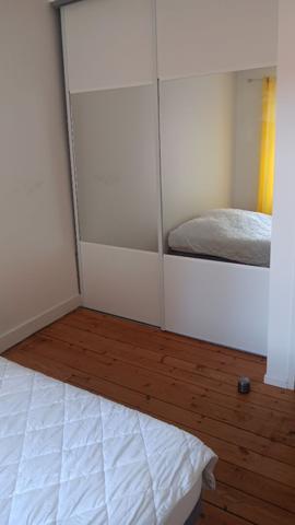 CHAMBRE AVEC SALLE DE BAIN PRIVATIVE EN COLOCATION - CENTRE VILLE