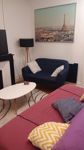 CHAMBRE AVEC SALLE DE BAIN PRIVATIVE EN COLOCATION - CENTRE VILLE