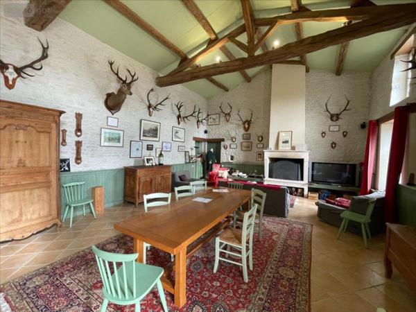 Corps de ferme à vendre à Andilly en Charente-Maritime (17230), ref : AN 460