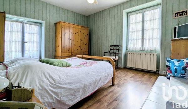 Maison 6 pièces de 241 m² à Aubergenville (78410)