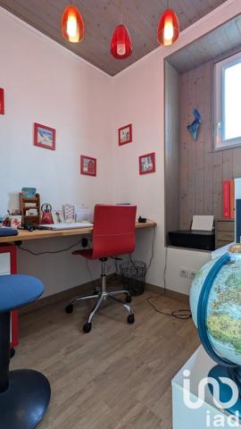 Maison 6 pièces de 241 m² à Aubergenville (78410)