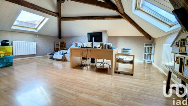 Maison 6 pièces de 241 m² à Aubergenville (78410)