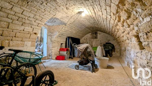 Maison 6 pièces de 241 m² à Aubergenville (78410)