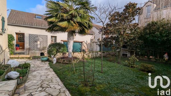 Maison 6 pièces de 241 m² à Aubergenville (78410)