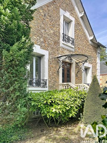 Maison à vendre 6 pièces 133 m² Soisy-sur-Seine