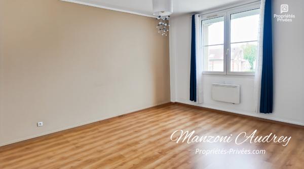 LOFT D'EXCEPTION ? 185 m² ? 3 STATIONNEMENTS PRIVATIFS