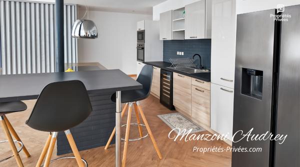 LOFT D'EXCEPTION ? 185 m² ? 3 STATIONNEMENTS PRIVATIFS