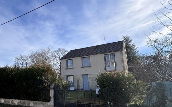 Maison à vendre    5 pièces • 107 m2 Connantre