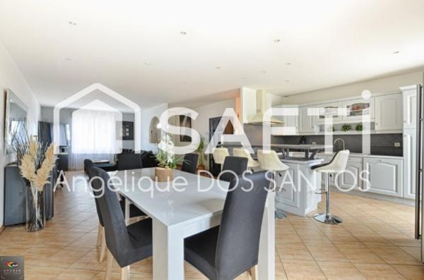 PLAIN PIED MONDELANGE