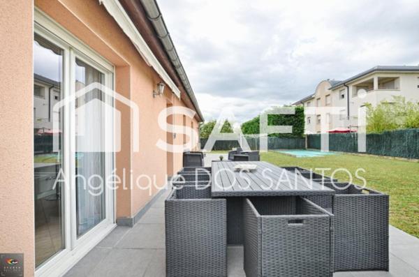 PLAIN PIED MONDELANGE