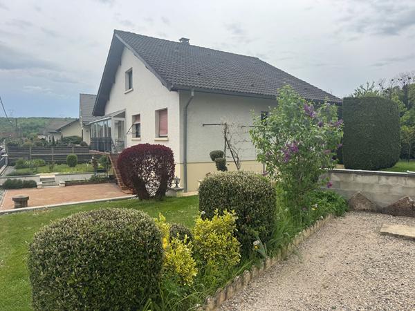 MAISON 90 m² BUSSUREL QUARTIER CALME TERRAIN 828 M²