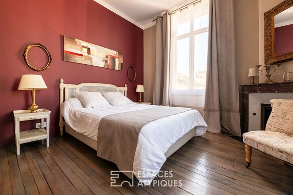 Maison de Maître du XIXe rénovée avec goût en coeur de ville et sa maison d’amis