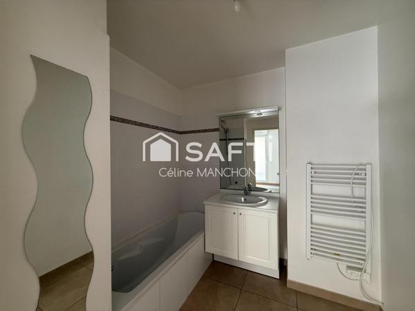 BAISSE DE PRIX ! La Serinette - T2 en RDC surélevé de 49 m2 - Terrasse et garage