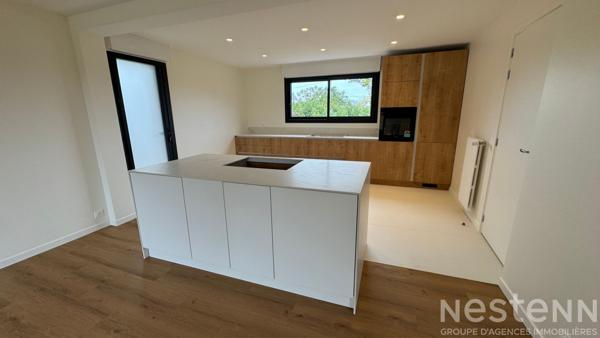 QUIBERON - Vente maison de 165m² entièrement rénovée avec sous-sol côté Baie