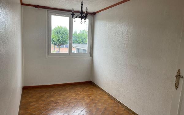 Appartement à vendre    4 pièces • 65,70 m2 Vénissieux