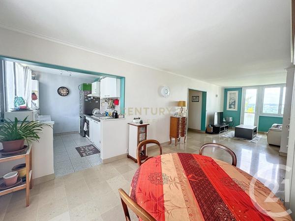 Appartement F5 à vendre  5 pièces - 74,63 m2 NOISY LE GRAND - 93