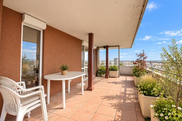 Colombes ! 4 pièces 75 m² avec terrasse 60 m² et vue panoramique Paris