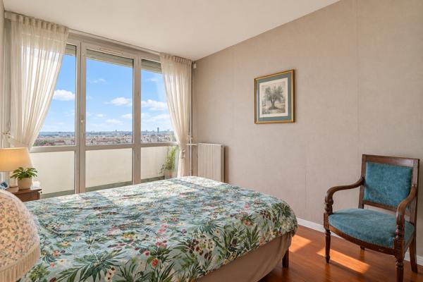 Colombes ! 4 pièces 75 m² avec terrasse 60 m² et vue panoramique Paris
