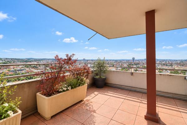 Colombes ! 4 pièces 75 m² avec terrasse 60 m² et vue panoramique Paris