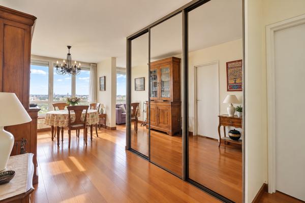 Colombes ! 4 pièces 75 m² avec terrasse 60 m² et vue panoramique Paris