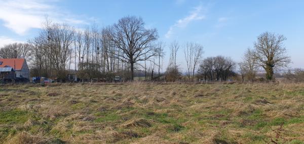 Villeneuve-sur-Fère (02130) TERRAIN CONSTRUCTIBLE AVEC DEUX FACADES