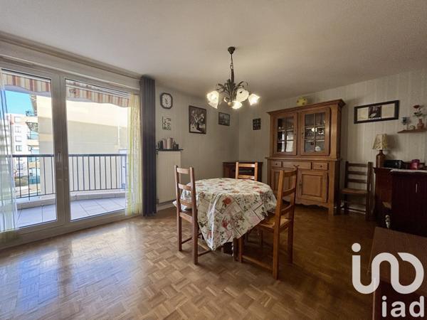 Appartement 3 pièces de 67 m² à Villefranche-sur-Saône (69400)