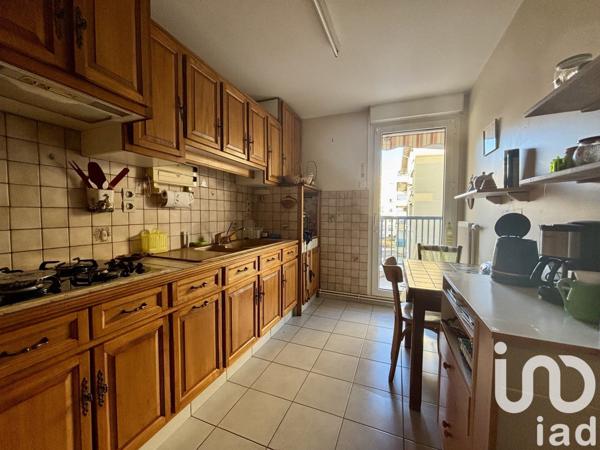 Appartement 3 pièces de 67 m² à Villefranche-sur-Saône (69400)