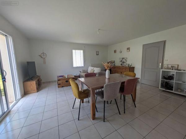 Achat - Maison Les Herbiers 85500 3 pièces 72 m 2 368 m 2