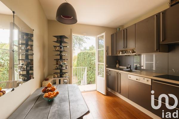 Maison traditionnelle 9 pièces de 200 m² à Saintry-sur-Seine (91250)