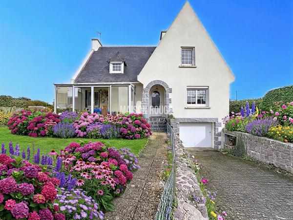 Paimpol / Plouezec - Proche Mer et commerces ! Spacieuse maison familiale 8 pièces, garage, jardin !