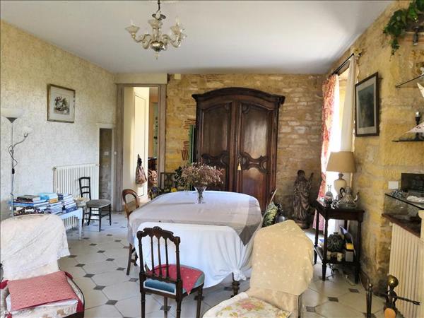 Maison à vendre |  Excideuil |  8 pièces | 223 m²