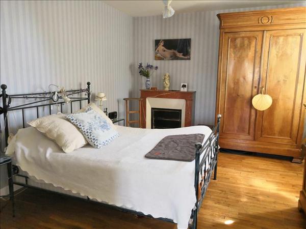 Maison à vendre |  Excideuil |  8 pièces | 223 m²