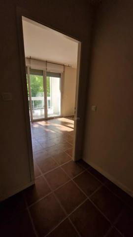 Location                                                      Appartement
                        
                     3 pièces                      69 m2                     à Grenoble