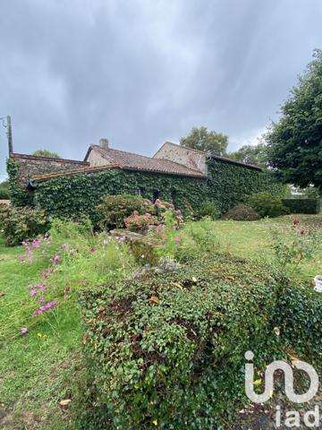 Maison à vendre 5 pièces 160 m² Saint-Junien-les-Combes