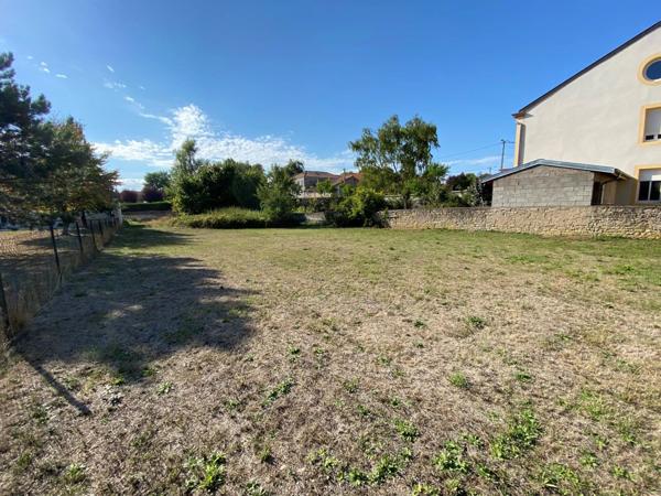 Vente Terrain 943 m2 à Verny
