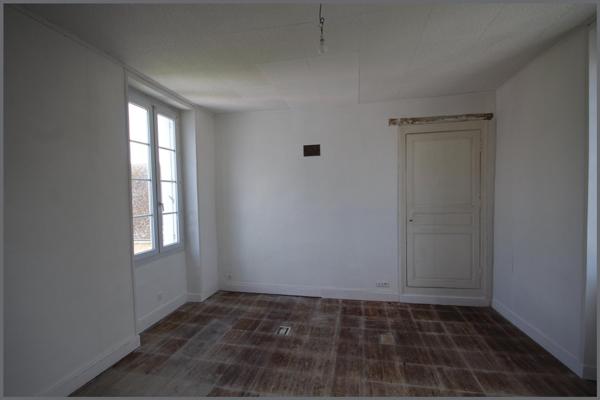 Maison à LAVERNAT, 72500 - 5 pièces 140m²