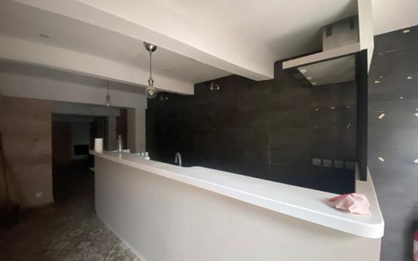 Immeuble à vendre    1 pièce •  Dieppe