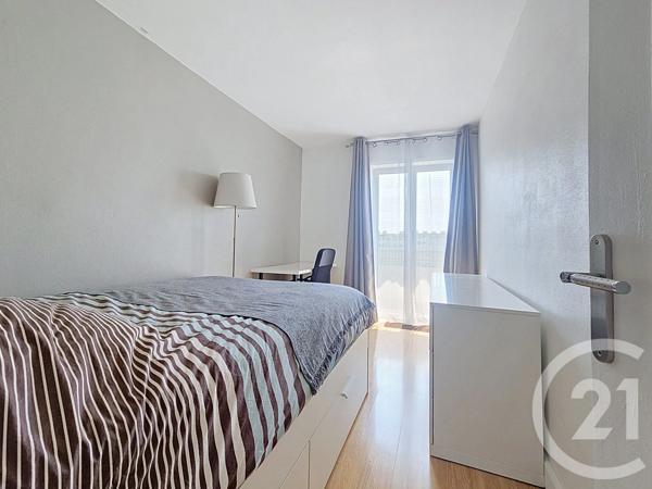 Appartement F4 à vendre  4 pièces - 67,20 m 2   FRESNES  - 94
