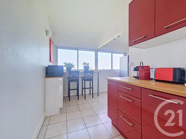 Appartement F4 à vendre  4 pièces - 67,20 m 2   FRESNES  - 94