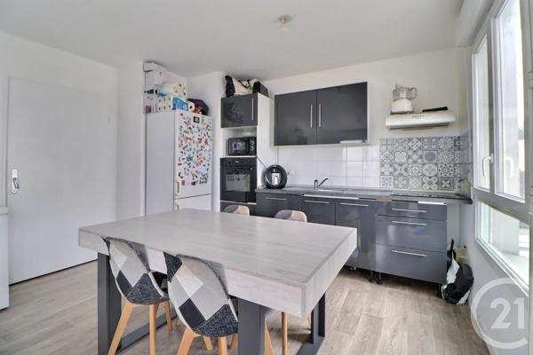 Appartement F4 à vendre  4 pièces - 62,39 m 2   LE BLANC MESNIL  - 93