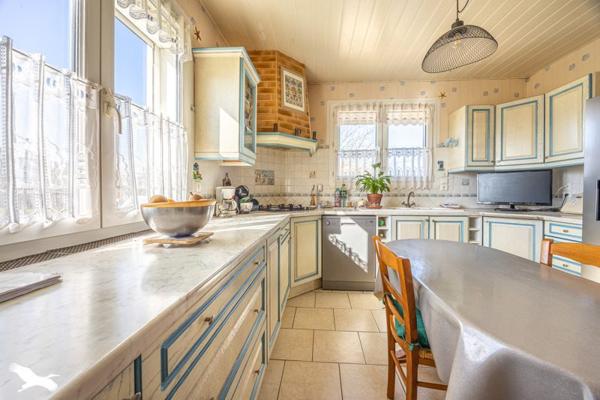 Maison à vendre |  Surgères |  5 pièces | 167,8 m²