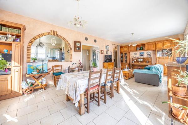 Maison à vendre |  Surgères |  5 pièces | 167,8 m²