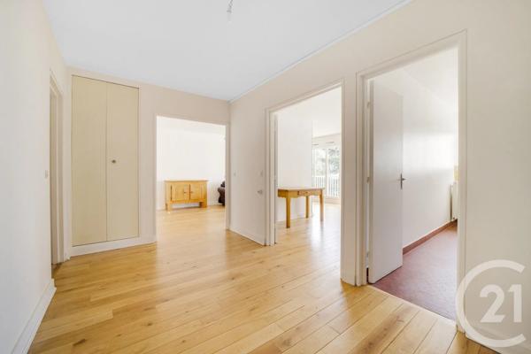 Appartement F4 à vendre  4 pièces - 78,32 m 2   PANTIN  - 93