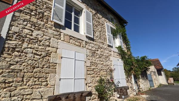Grande demeure de bourg 17 ème rénovée